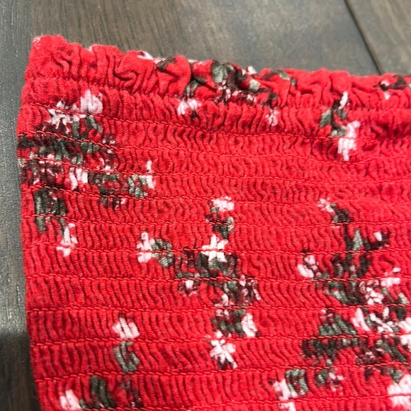 Red Floral Tube Crop Top - Picture 2 of 15